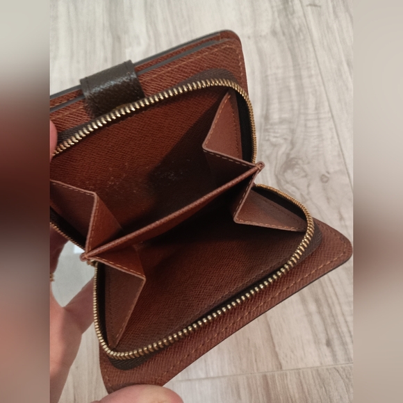 LOUIS VUITTON LV Monogram Canvas Leather Zippy Clutch Compact Wallet - Picture 4 of 13